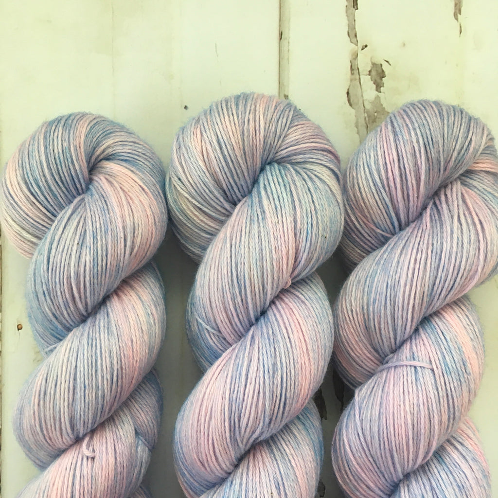 Lavender Lemonade --- Cotton Wool Fingering