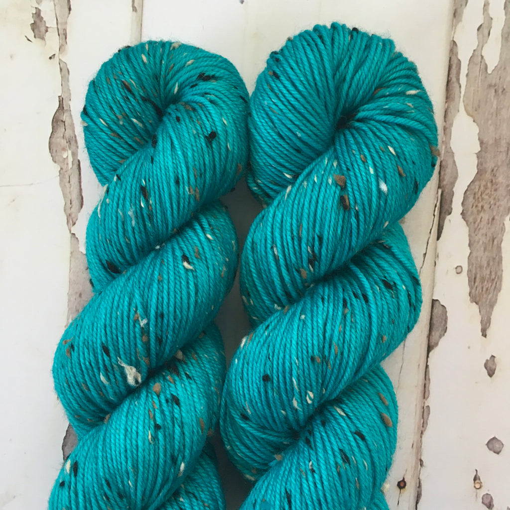 The Mindful Collection Teal Wooden Darning Needles in Beech Wood Container  - Dream Weaver Yarns LLC